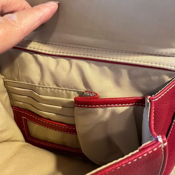 Giani Bernini Red Leather Crossbody Women’s Purse - Picture 5 of 13